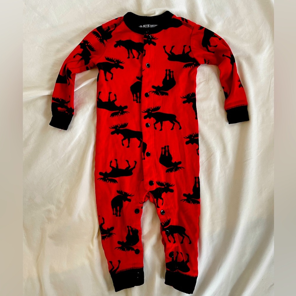 Red and Black Moose Snap Up Pajamas size 12 - 18 Months